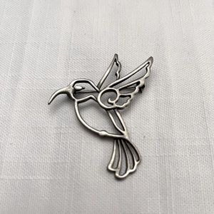 JJ JONETTE hummingbird pewter vintage brooch
